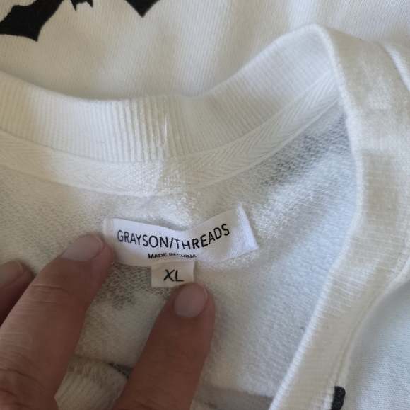 Target Bat Pattern Sweater - Picture 4 of 4